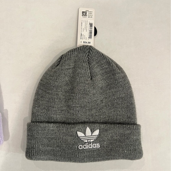 adidas Accessories - Adidas Originals Trefoil Knit Beanie